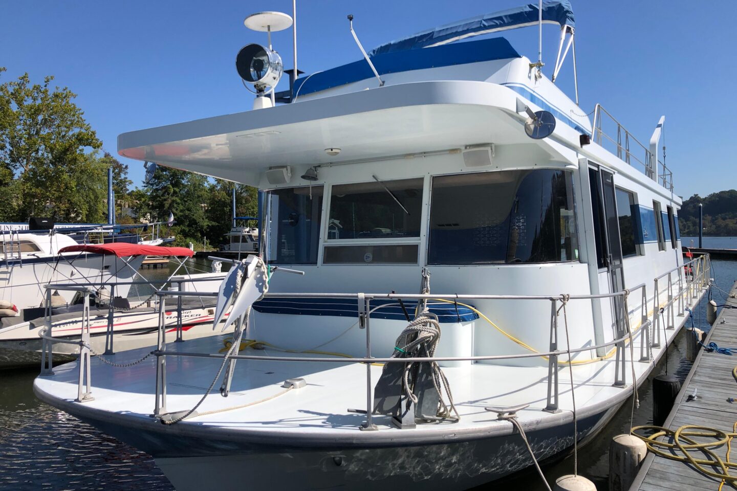 1977 Pluckebaum Baymaster 52 X 17 Walkaround Sport Cruiser