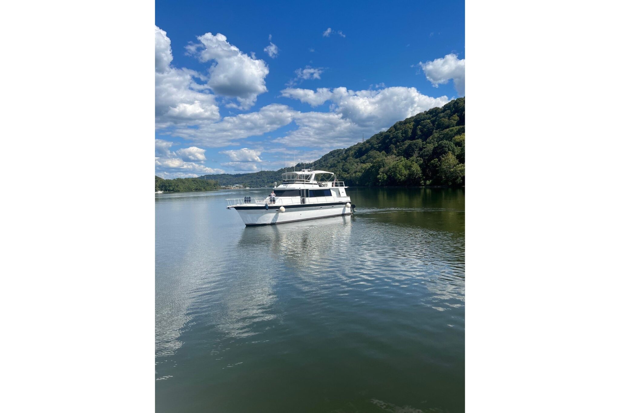 1997 Pluckebaum 60 Motor Yacht