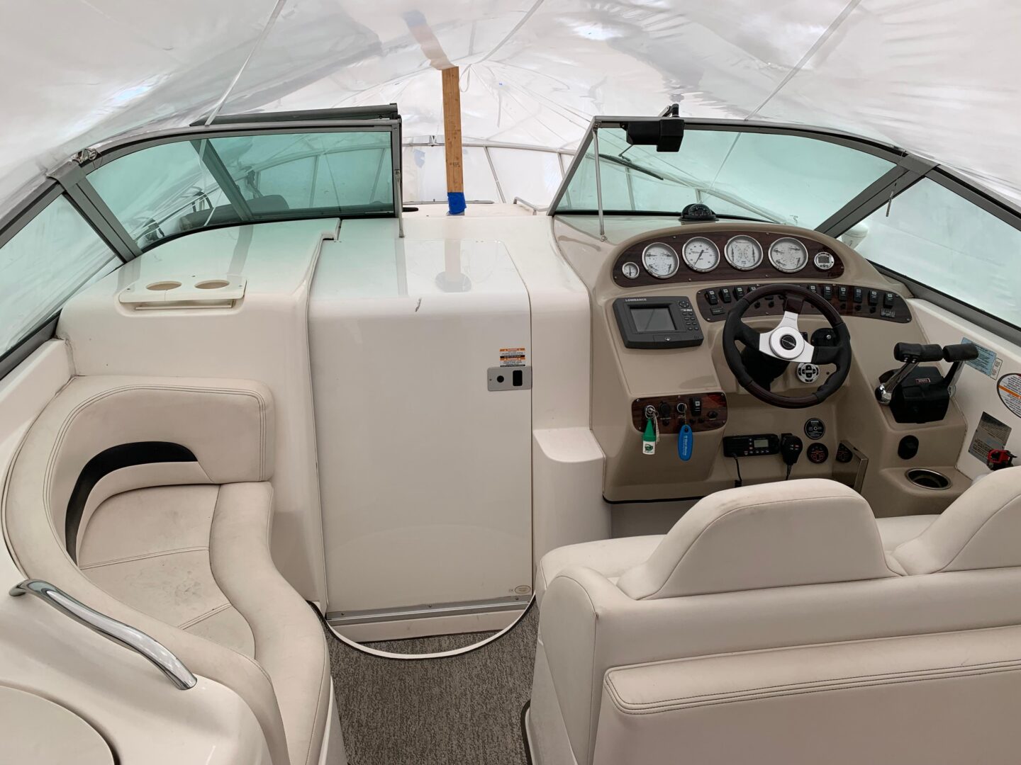 2000 Chaparral Signature 300