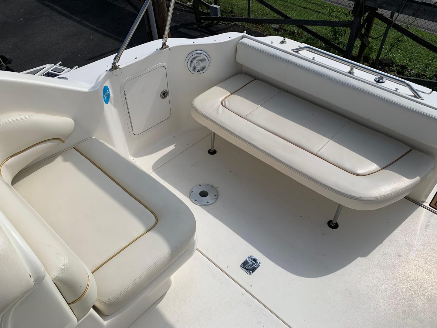 2000 Sea Ray 270 Sundancer