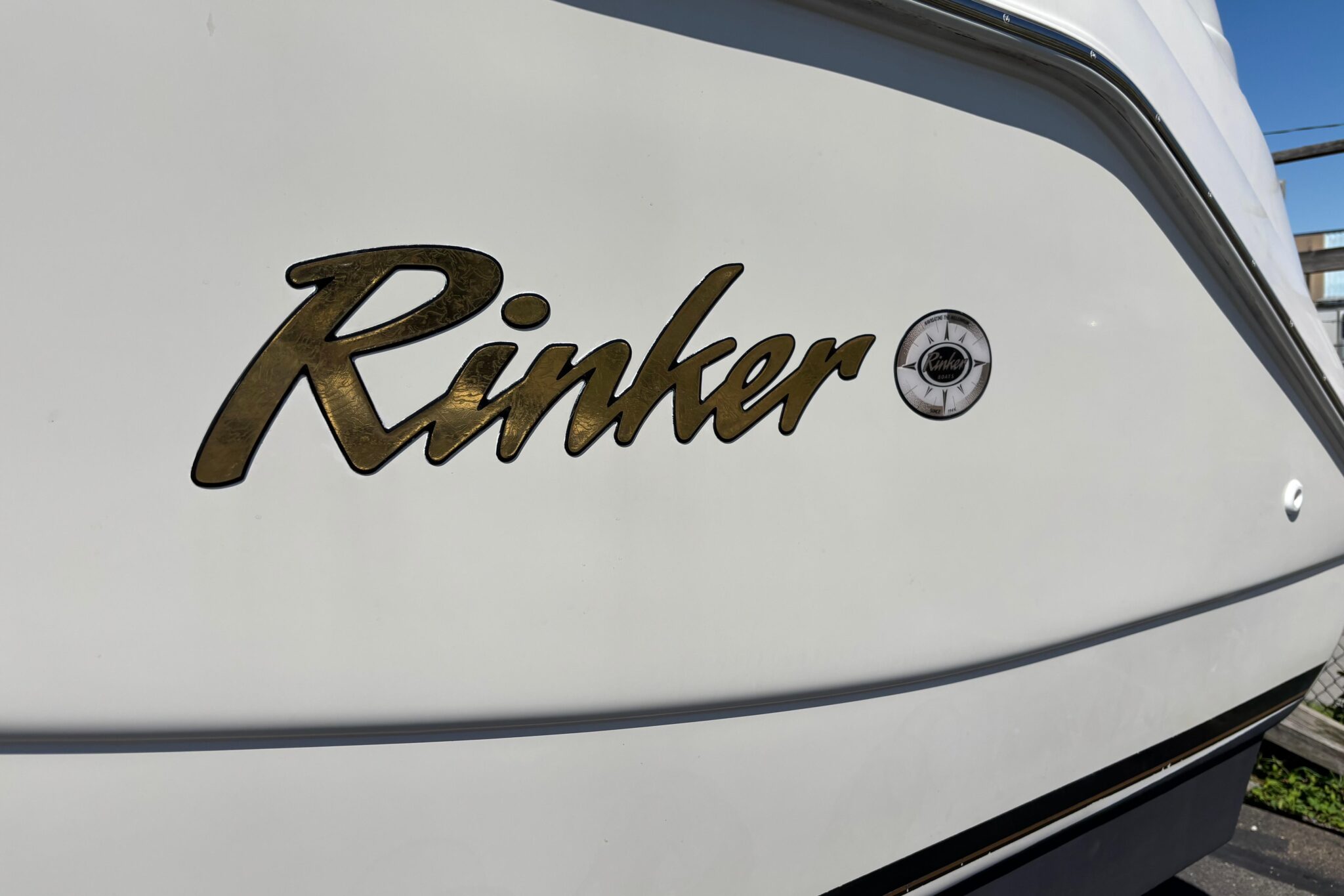 2002 Rinker Fiesta Vee 270