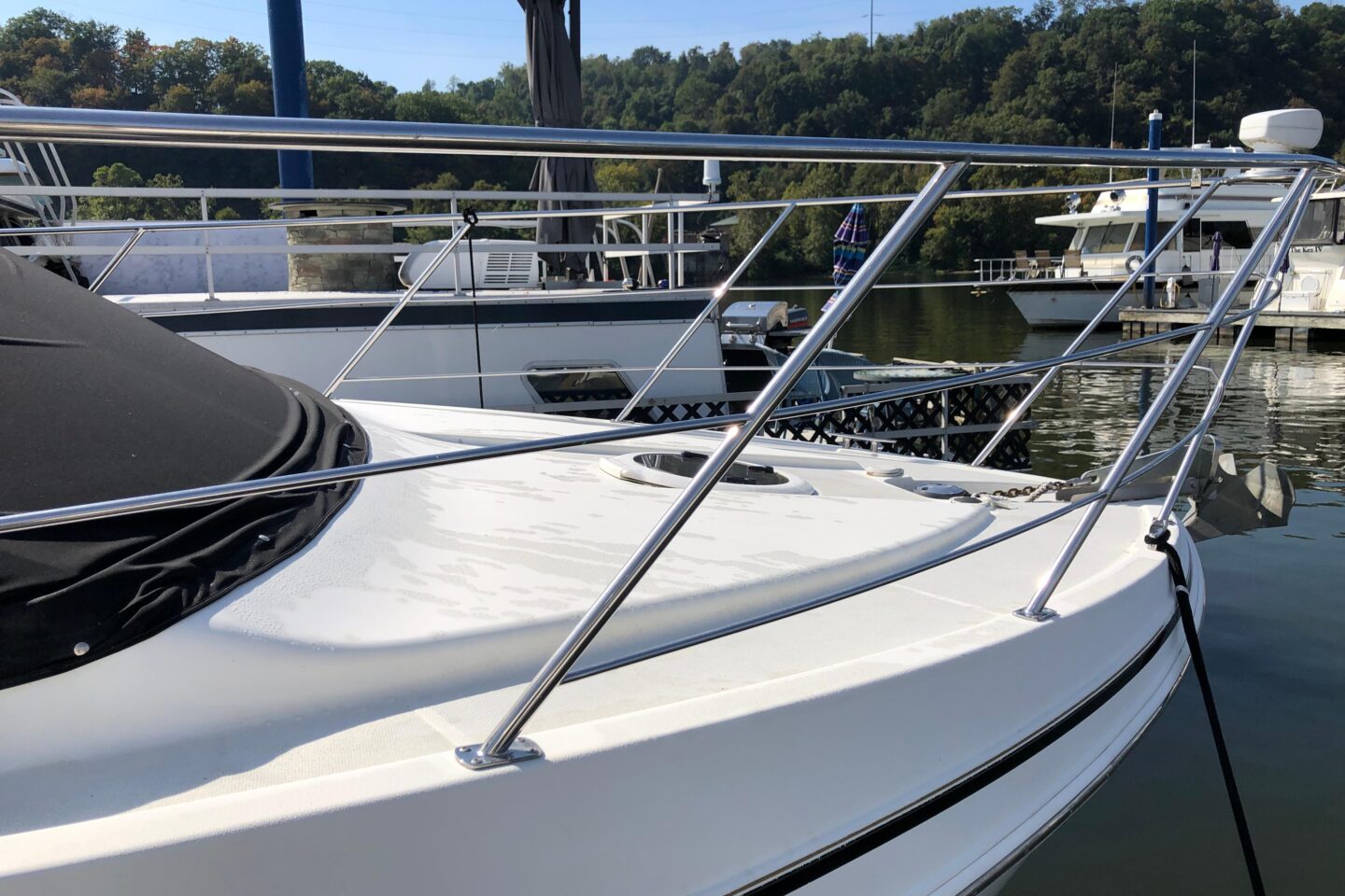 2004 Carver 366 Motor Yacht