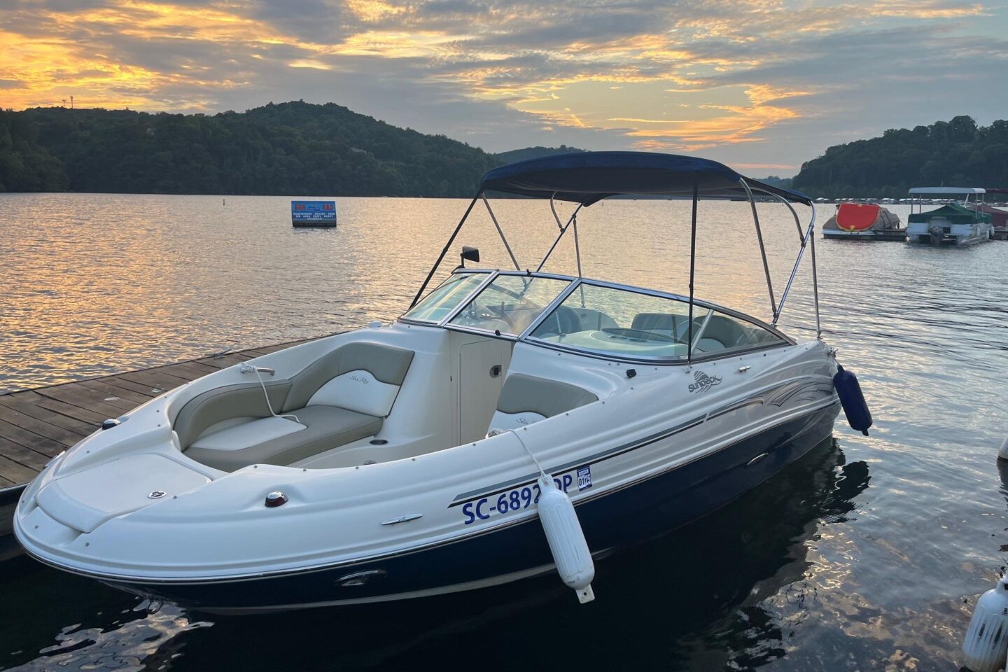 2006 Sea Ray 200 Sundeck