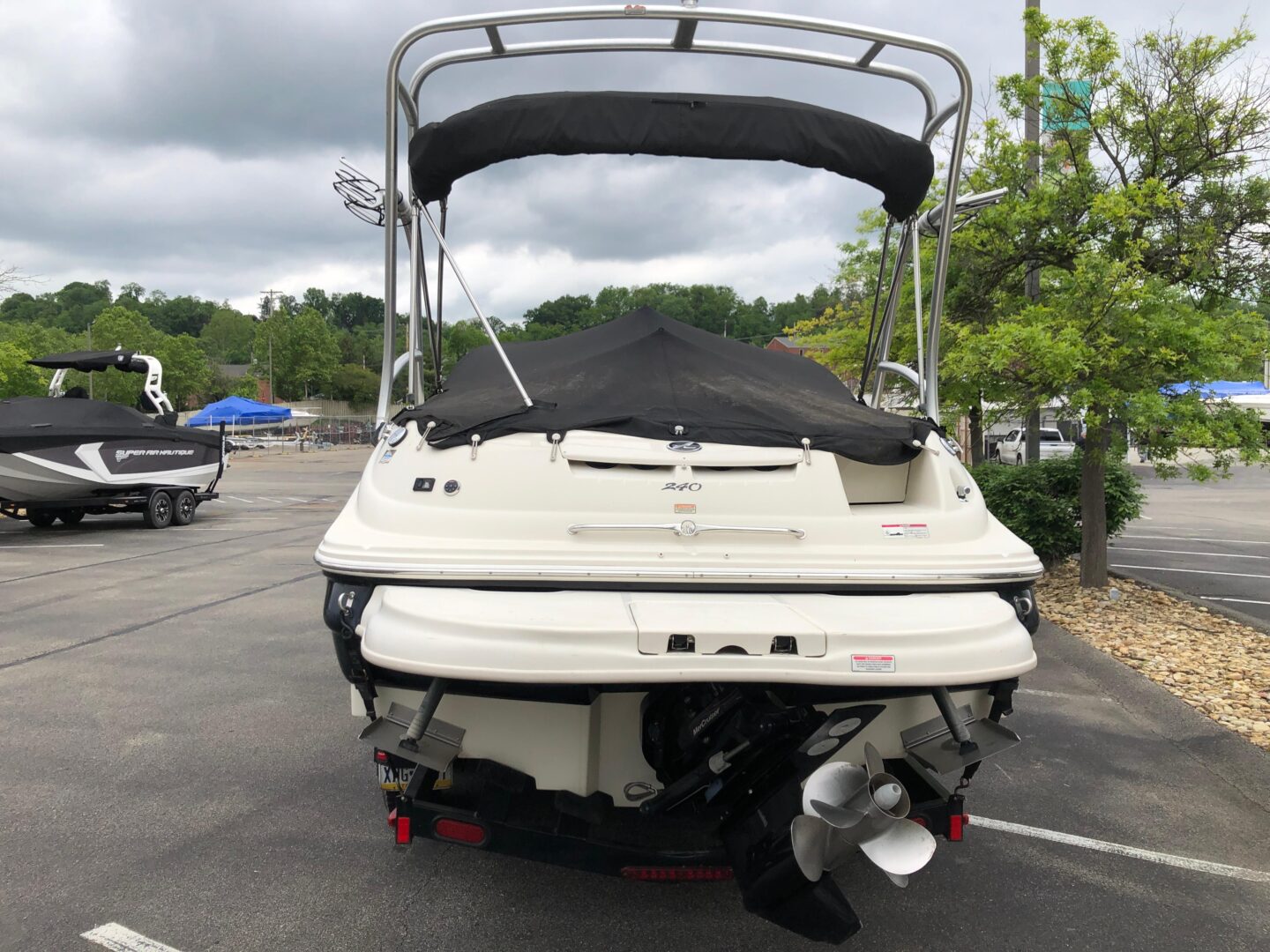 2006 Sea Ray 240 Sundeck