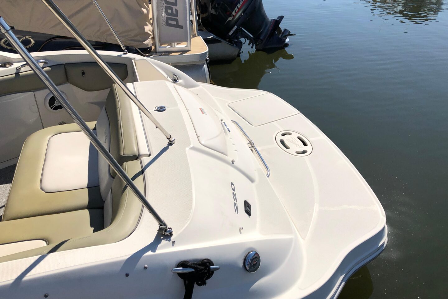 2007 Sea Ray 220 Sundeck