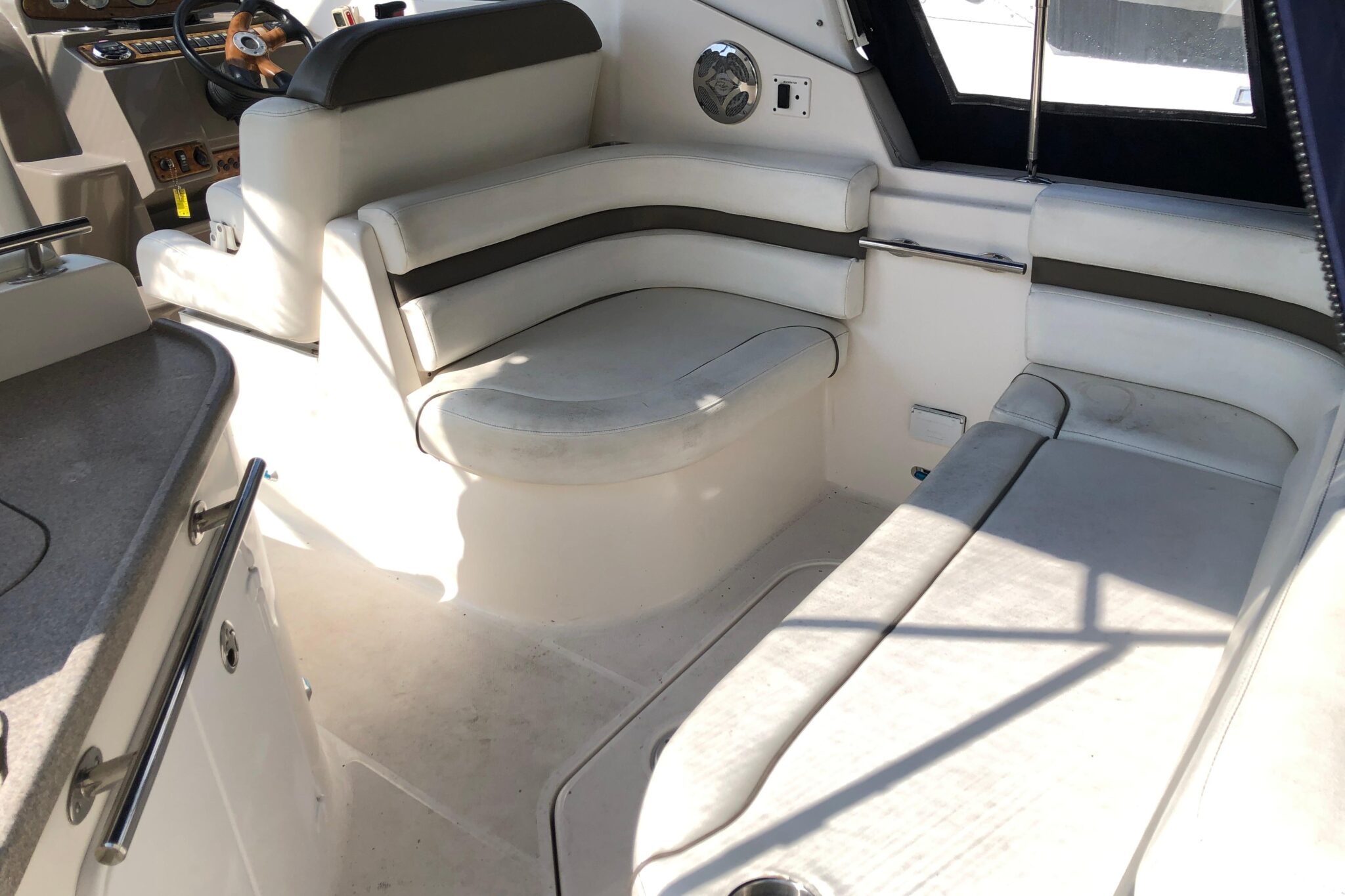 2008 Rinker 260 Express Cruiser
