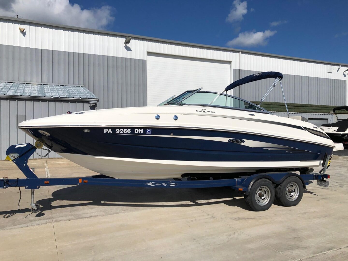 2012 Sea Ray 240 Sundeck - B72412