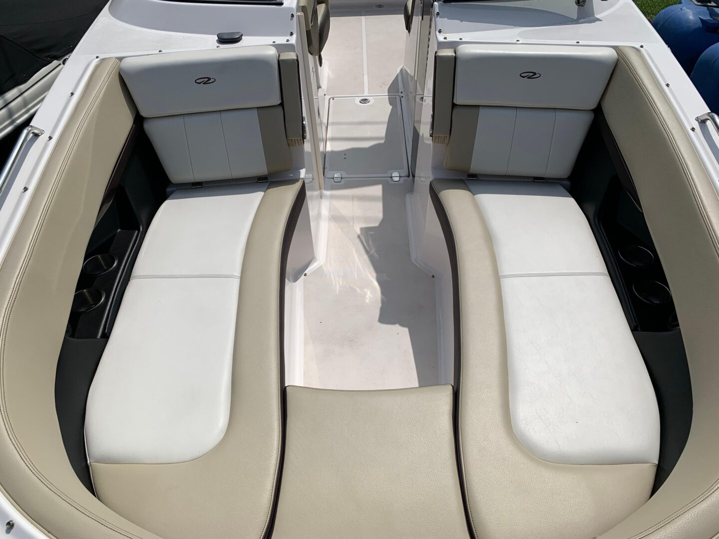 2014 Regal 27 FasDeck