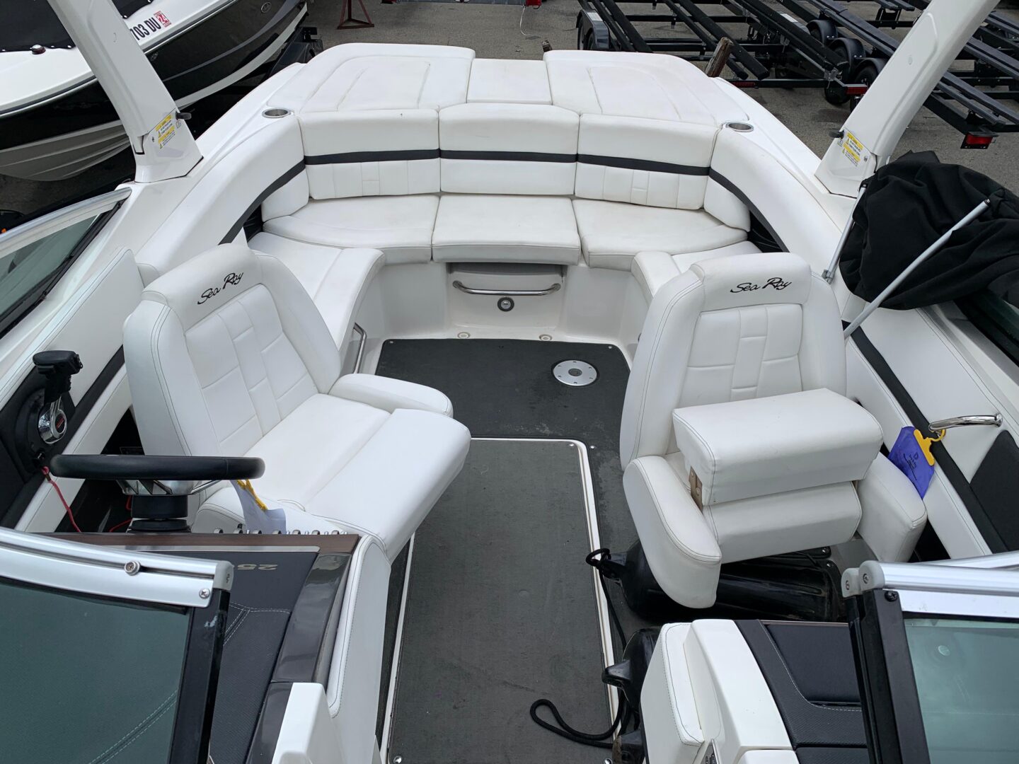 2015 Sea Ray 250 SLX