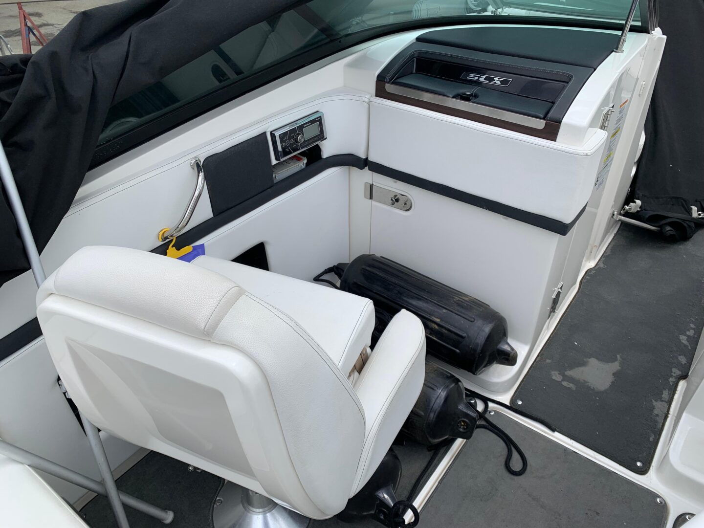 2015 Sea Ray 250 SLX