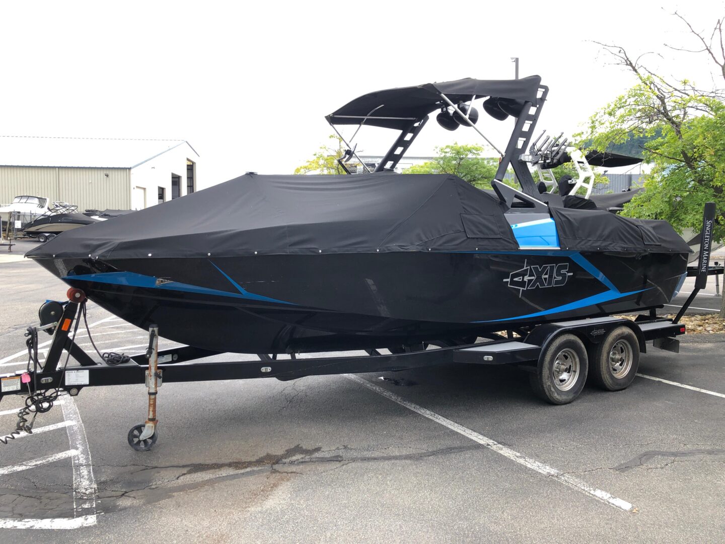 2016 Axis A22