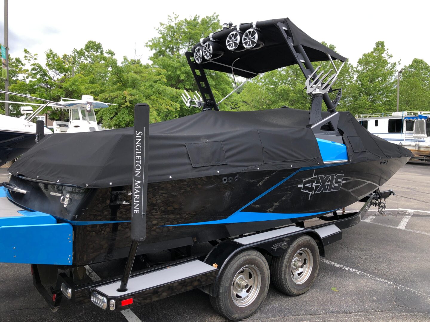 2016 Axis A22