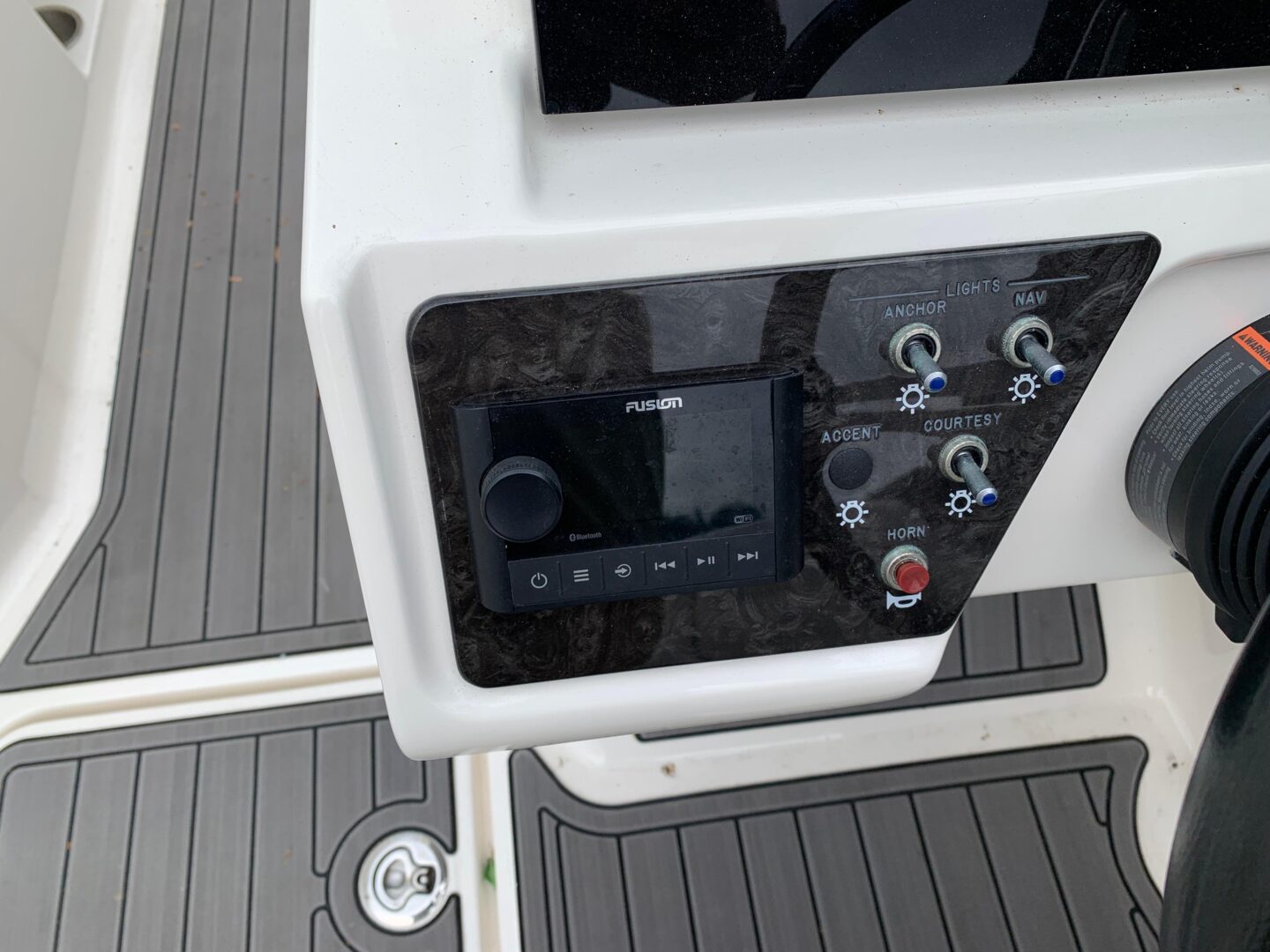 2020 Sea Ray SPX 190 Outboard