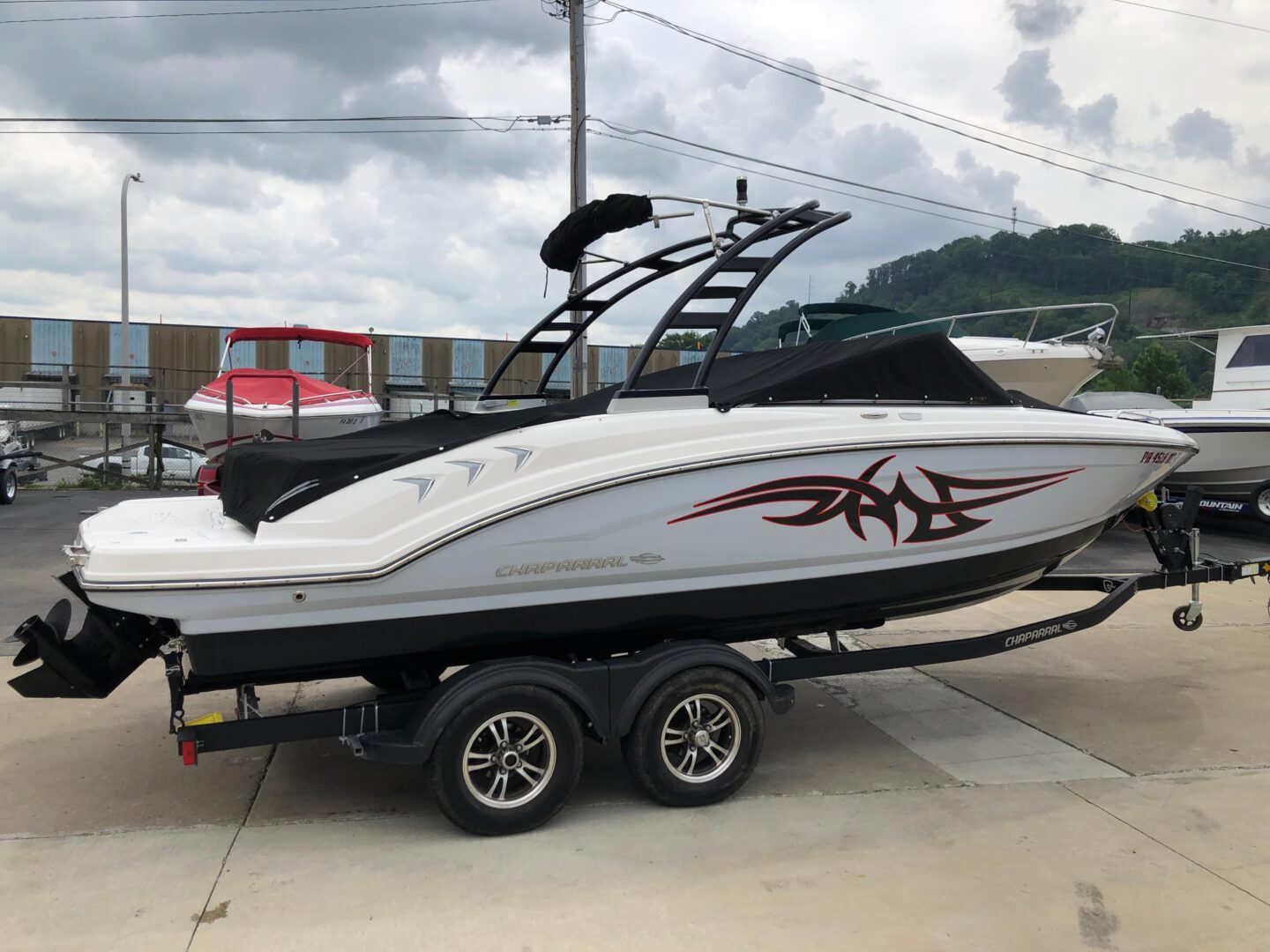 2021 Chaparral 23 SSi