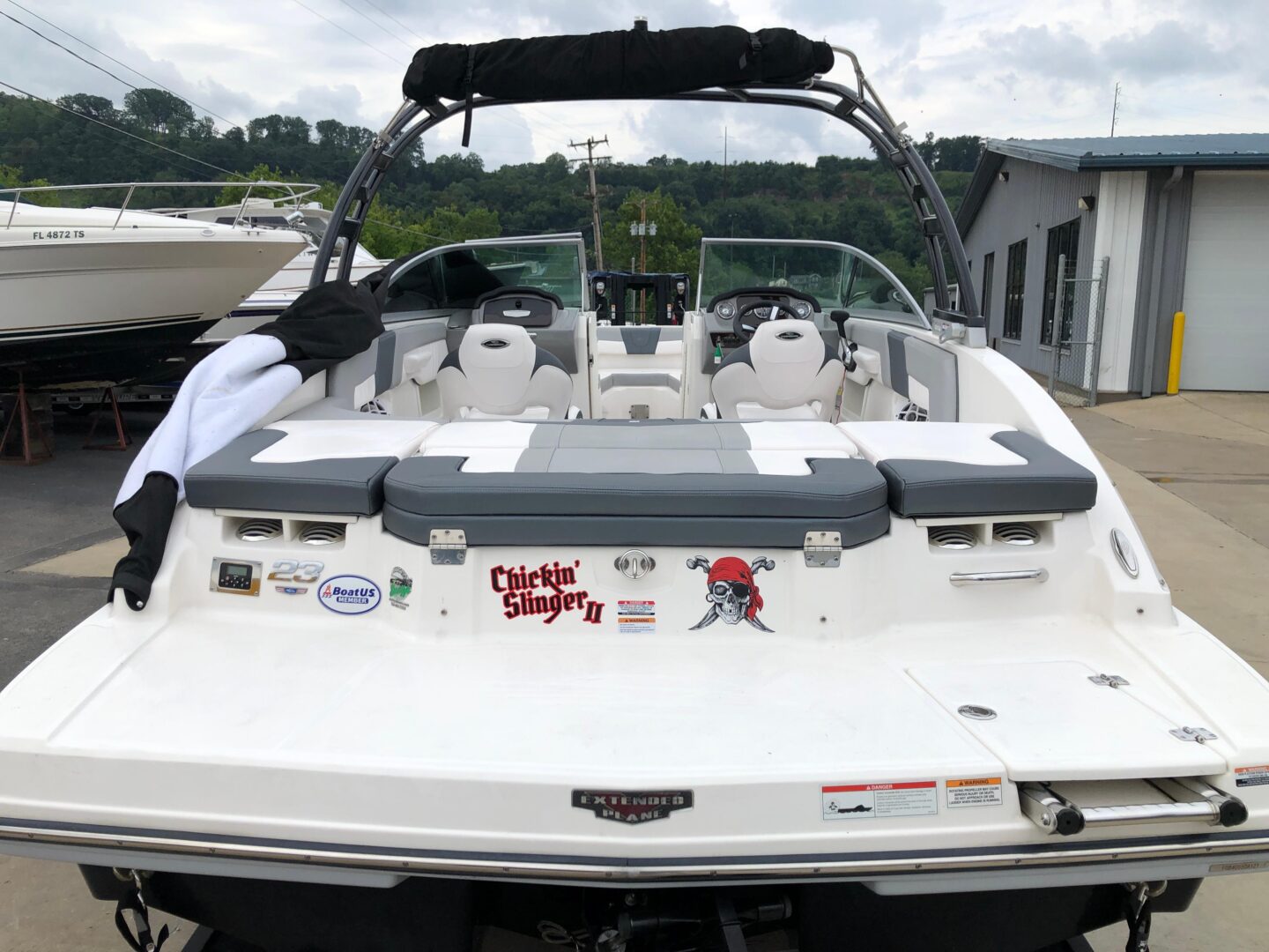 2021 Chaparral 23 SSi