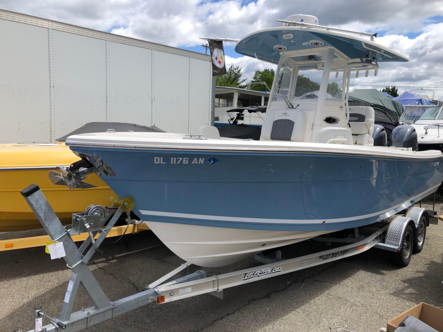 2021 Cobia 240 CC
