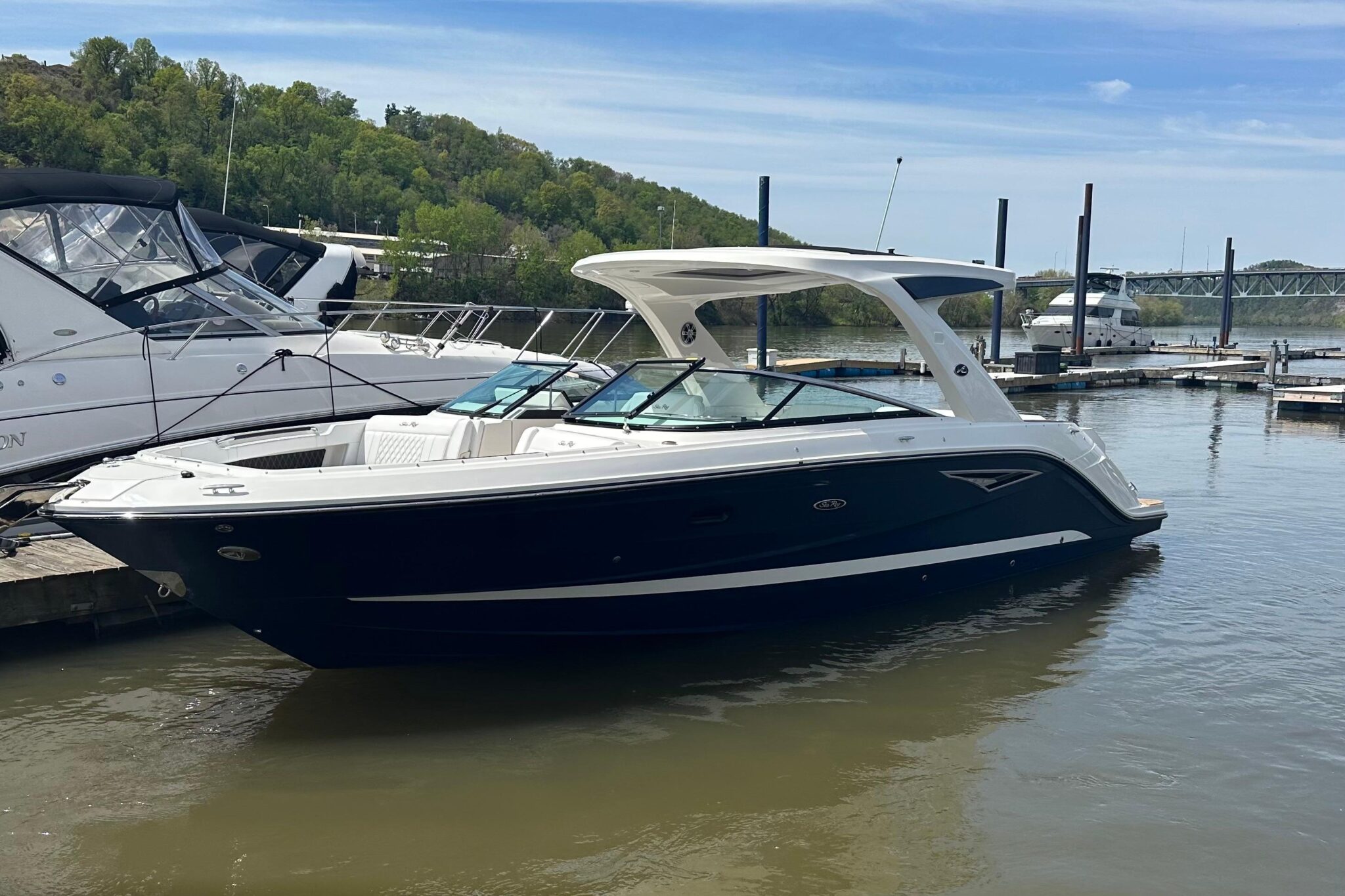 2023 Sea Ray SLX 310