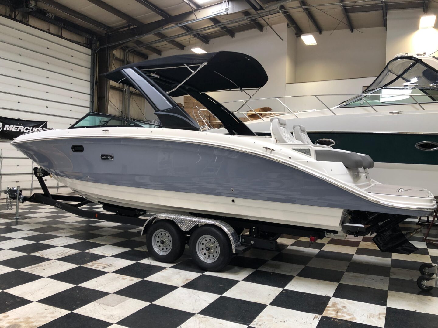 2025 Sea Ray SDX 290