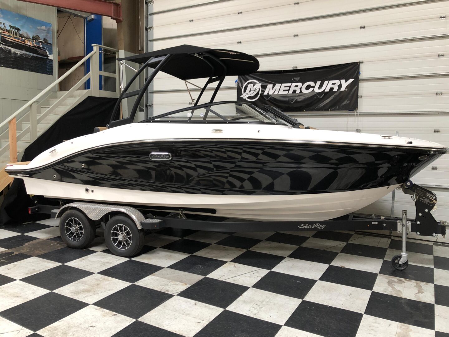 2025 Sea Ray SPX 210 - N02325