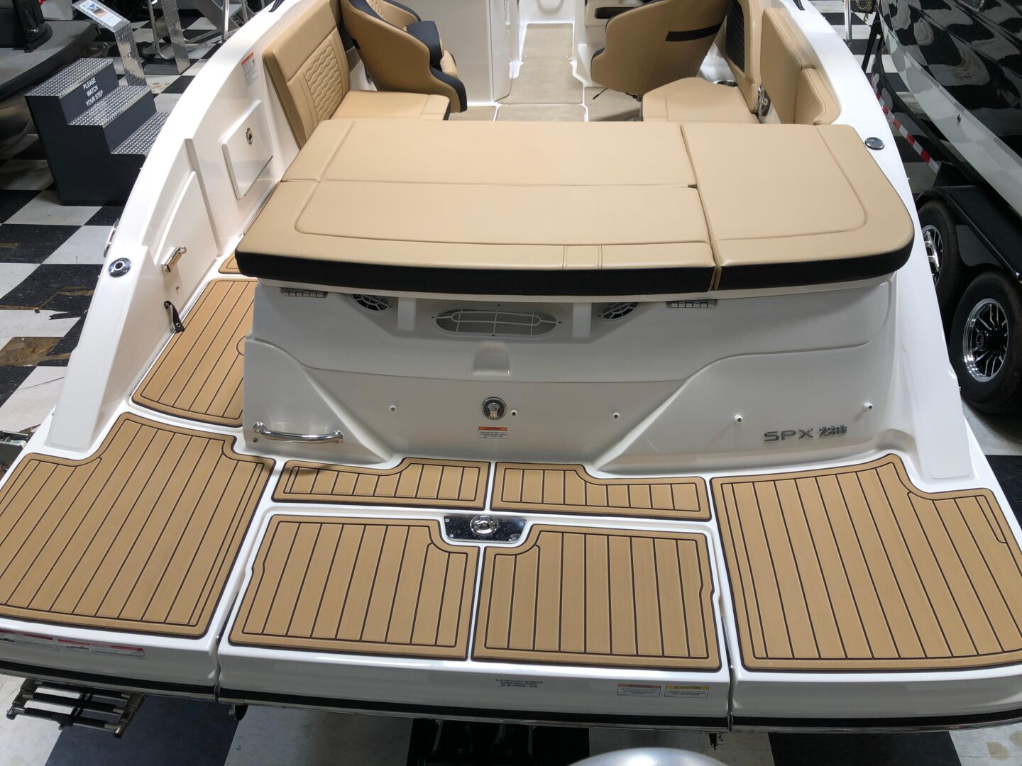 2025 Sea Ray SPX 230