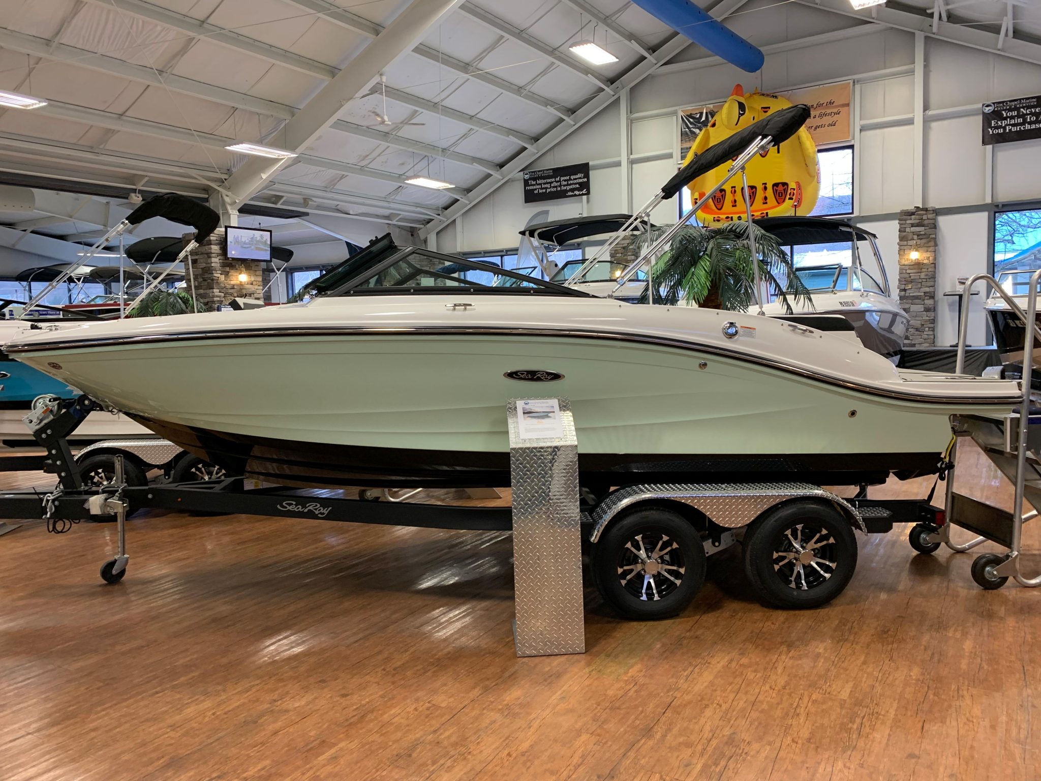 2022 Sea Ray SPX 190