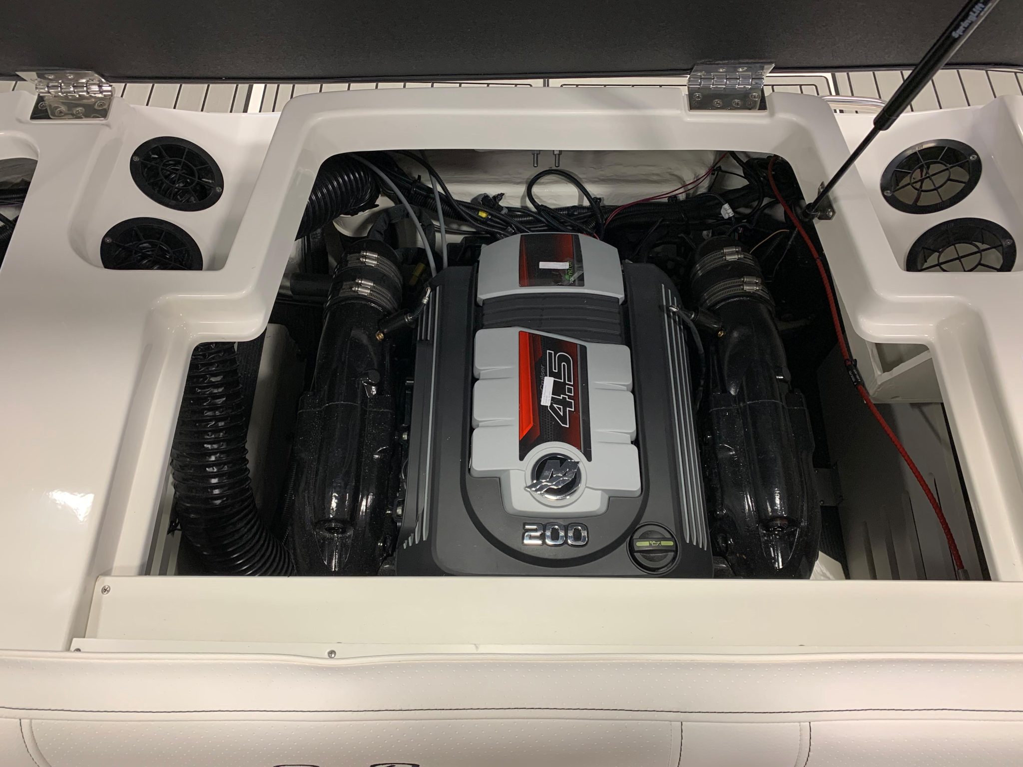 2022 Sea Ray SPX 190