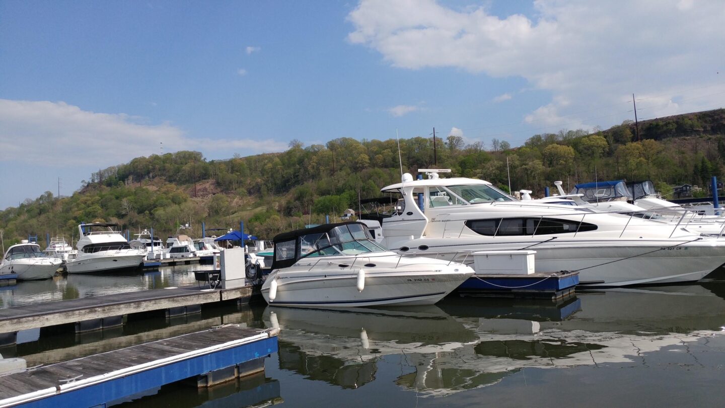 1999 Sea Ray 240 Sundancer