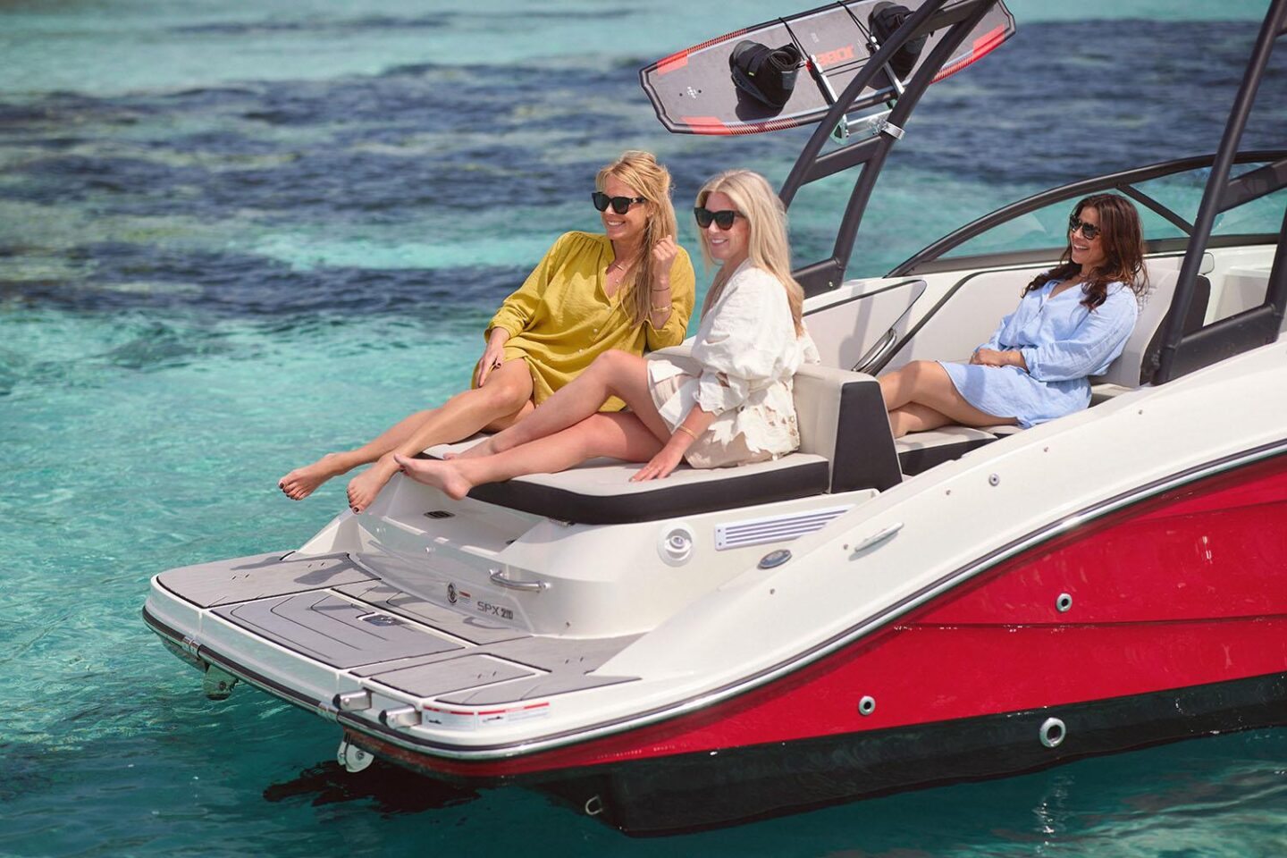 2025 Sea Ray SPX 210